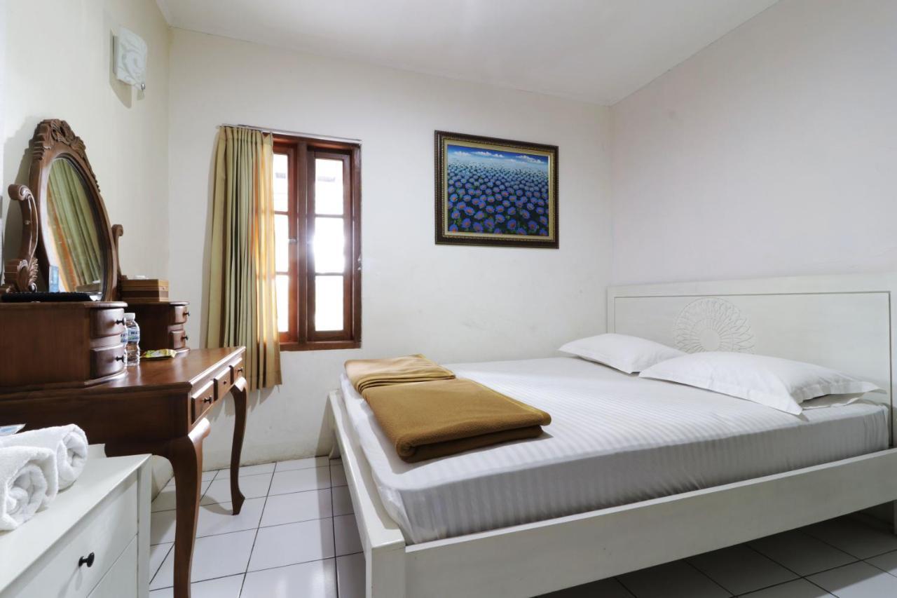 Jayagiri Guesthouse By Belgareti Lembang Exteriör bild